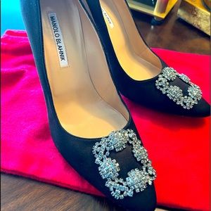 MANOLO BLAHNIK HANGISI sz 40